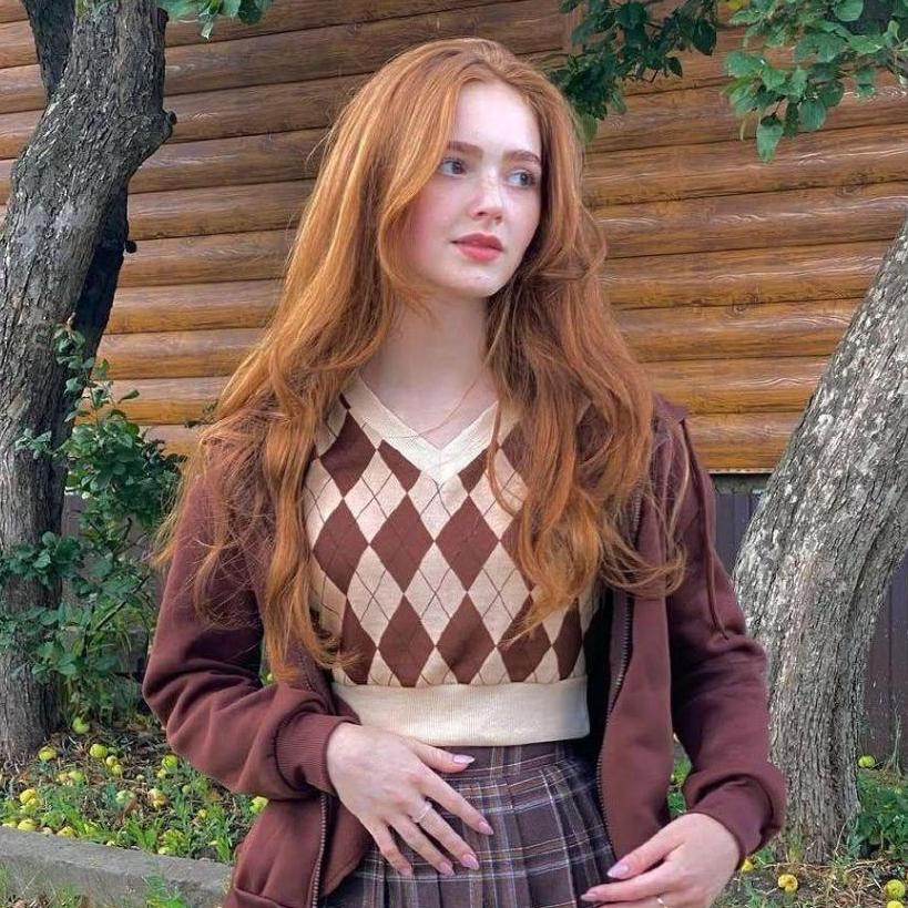 Rose  Benn
